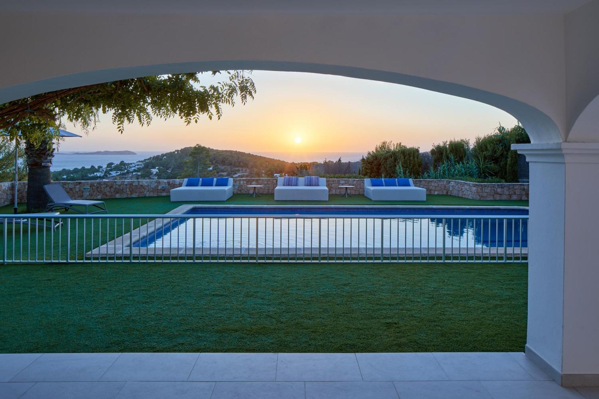 Villa Can Joan I - Fantastic Sunset Views And Family Friendly - San Antonio Abad Exterior foto